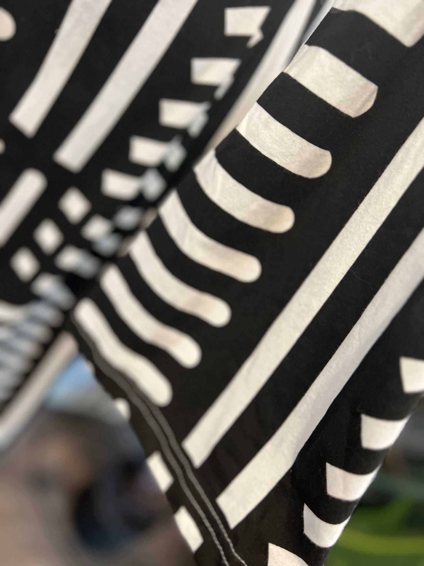 Black & White Geometric Print Maxi Dress - M