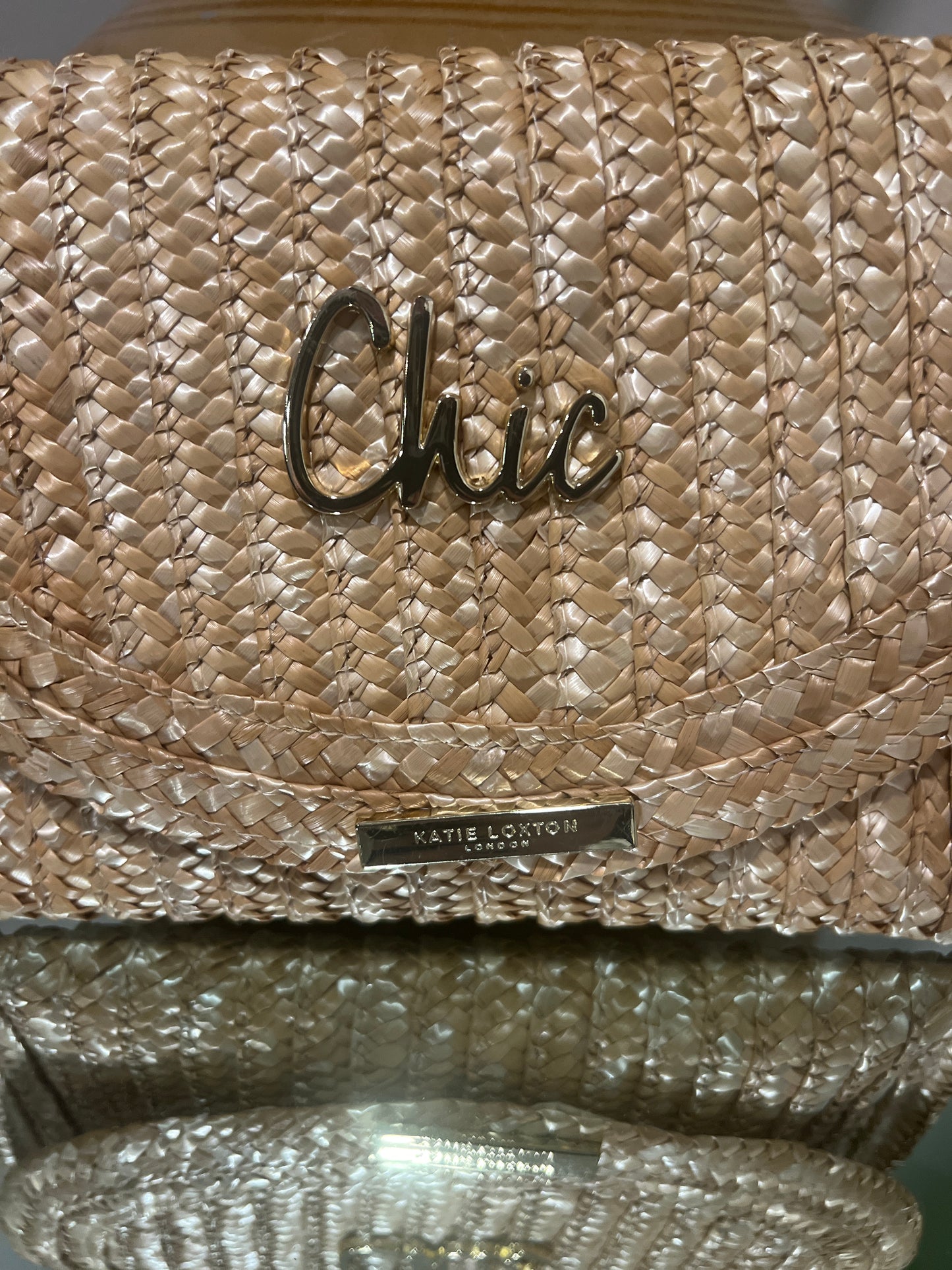 Chic Clutch