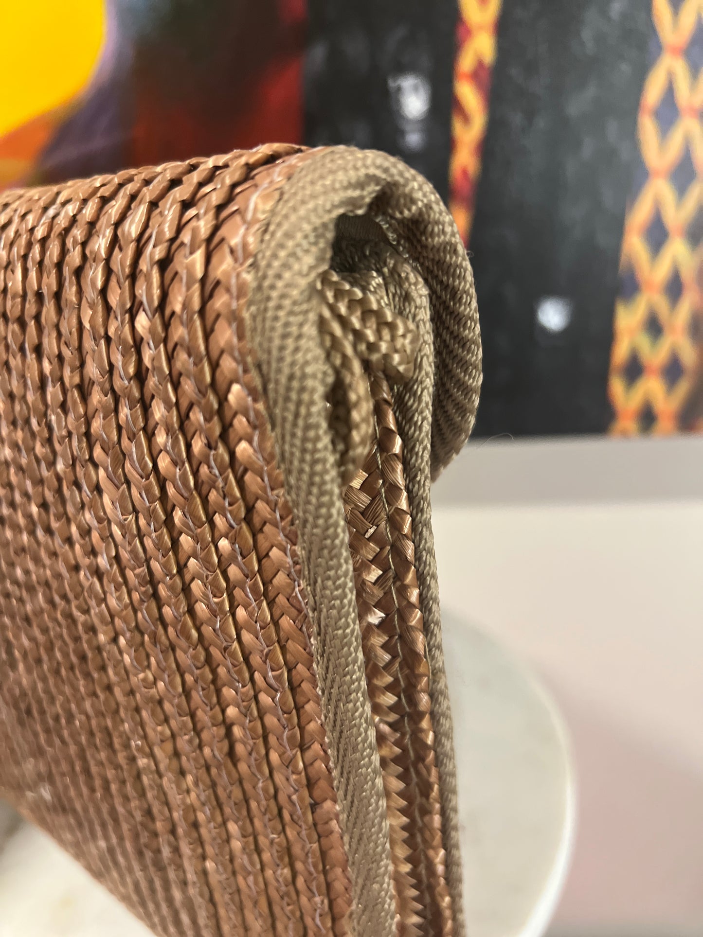 Vintage Woven Crossbody Bag – Earthy Elegance