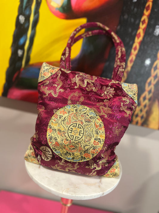 Elegant Magenta Oriental-Style Handbag – Timeless Charm