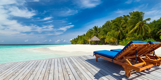 Jet Set Chic Vacation Box 🌴✈️